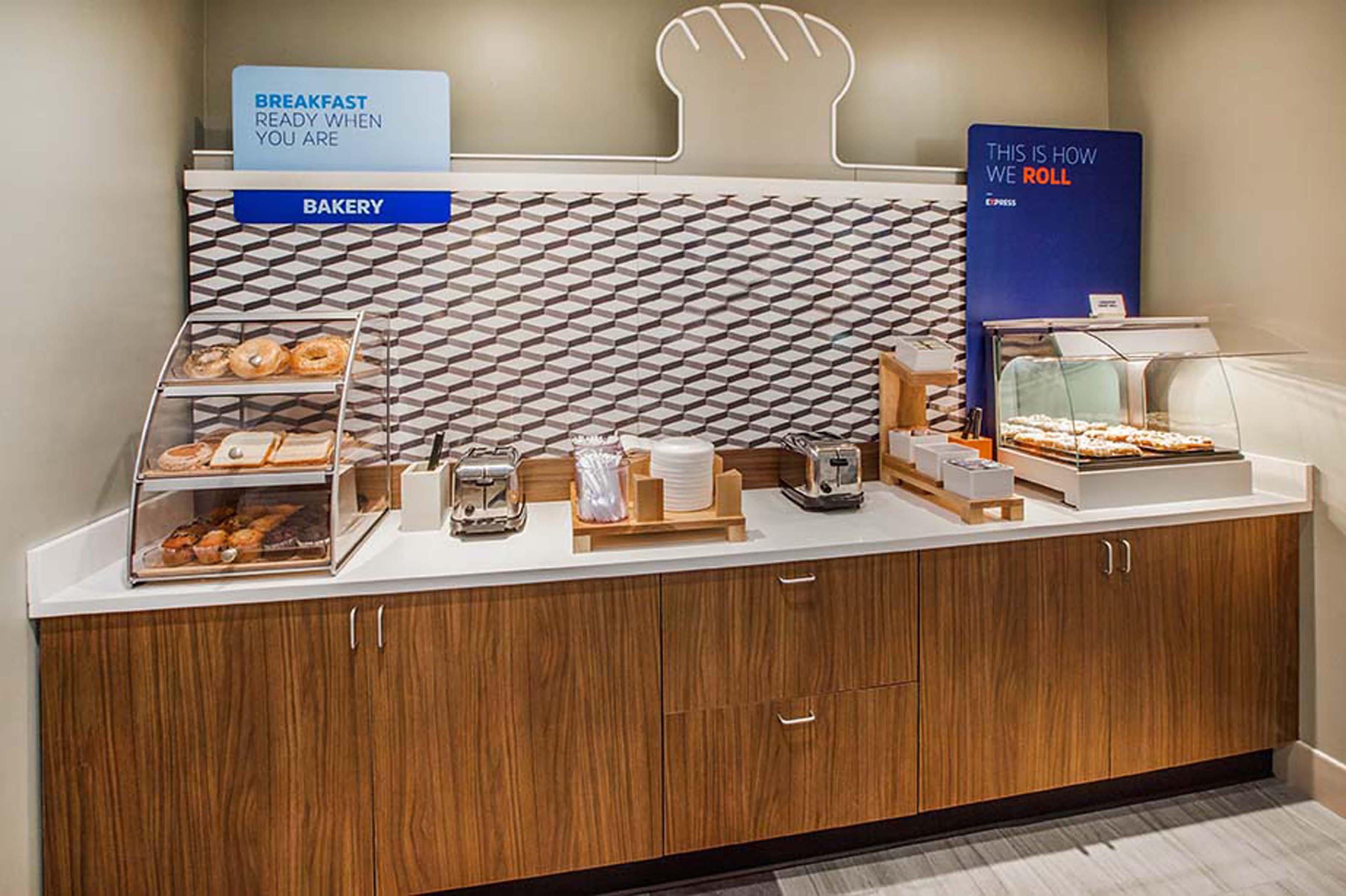 Holiday Inn Express Frisco Legacy Park Area, An Ihg Hotel Екстер'єр фото